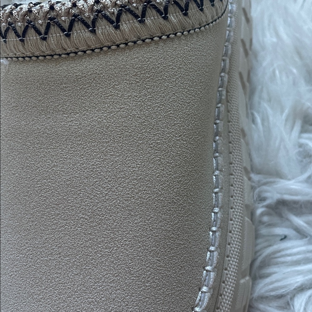 Faux Suede Patchwork Plush Winter Clog - Picture 12 of 12